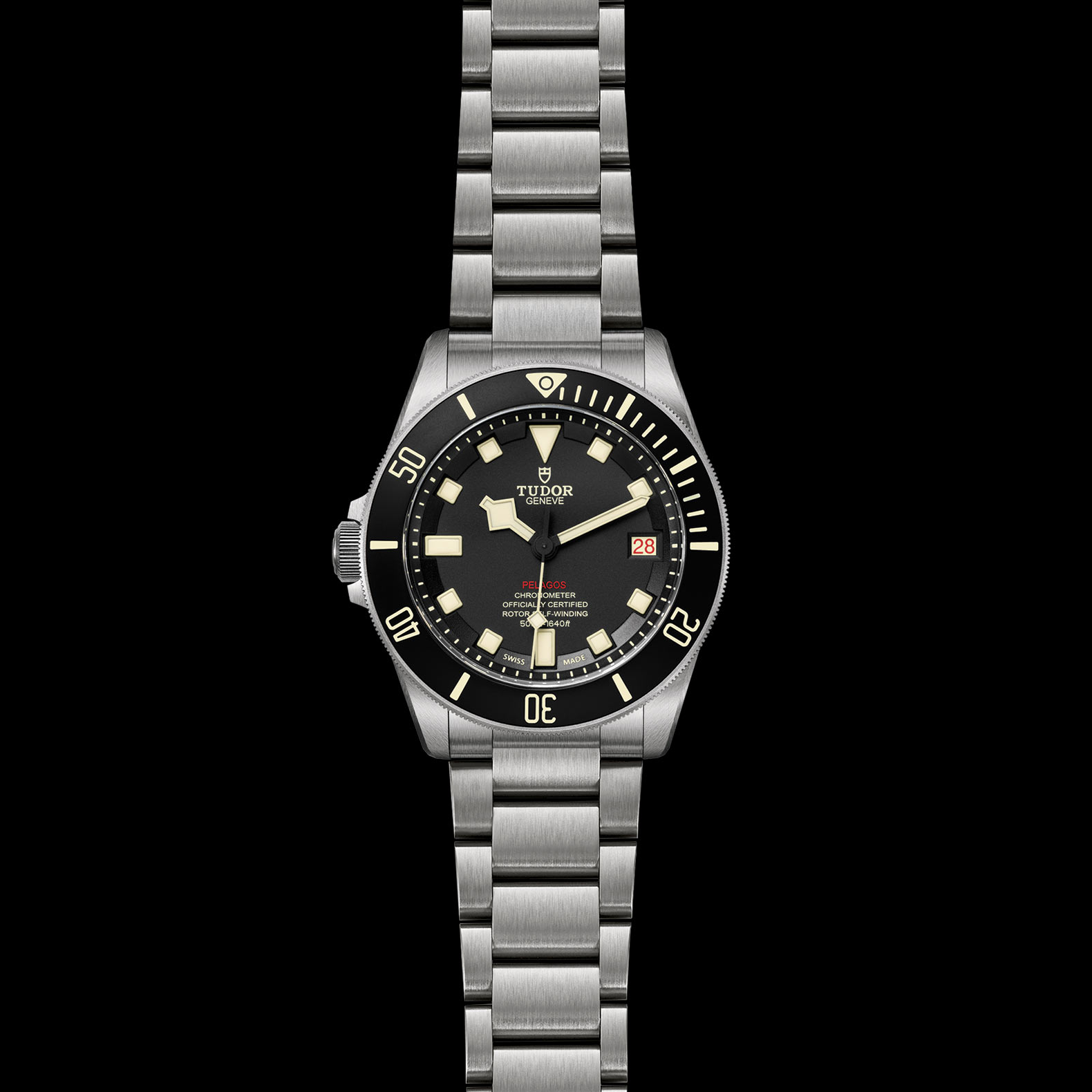 Reloj Tudor Pelagos left hand Automático en titanio con esfera color negro. Bisel en cerámica, indicador de fecha y válvula de escape de helio.