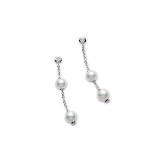 Aretes largos Mikimoto Pearls in motion oro blanco 18k, perlas y diamantes