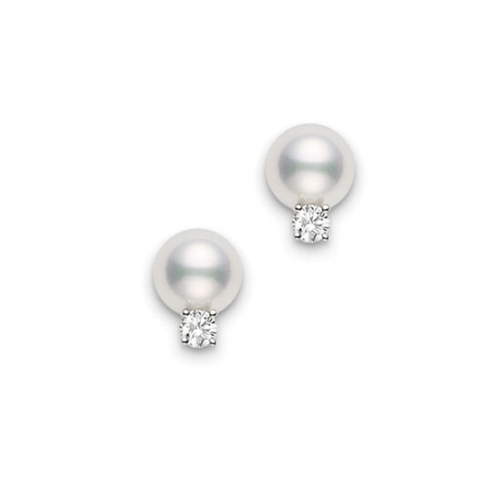 Aretes topos Mikimoto Classic oro blanco 18k, perlas y diamantes