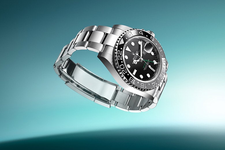 rolex new watches 2024 gmt master ii hub cover M126710GRNR 0003 2401jva 002 portrait min