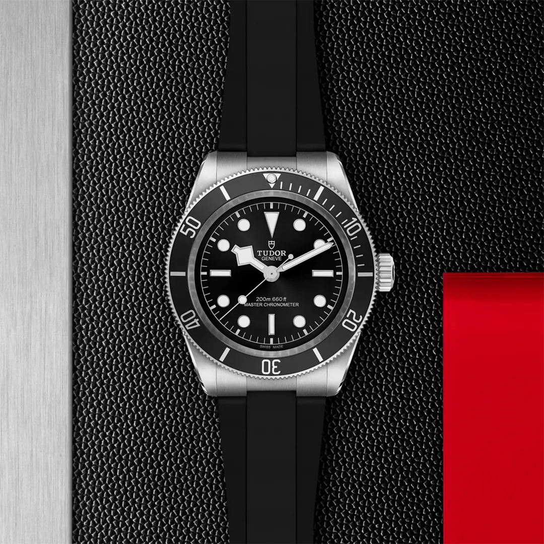 Black Bay 1 m7941a1a0nu 0002 flatlay std