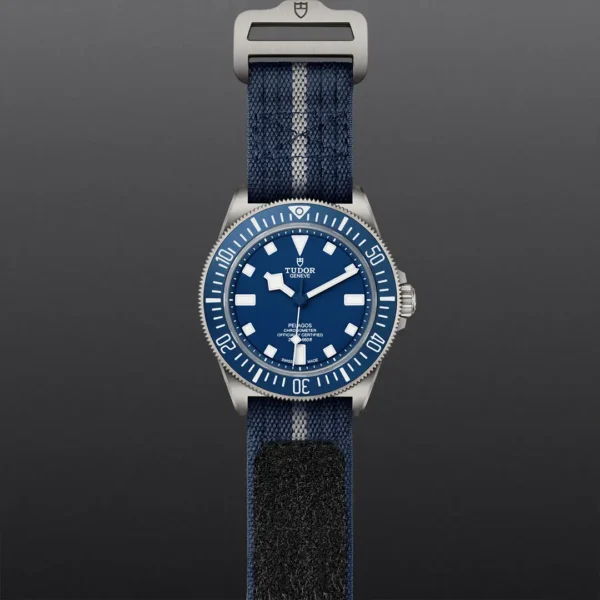 m25707b:25 0001 4